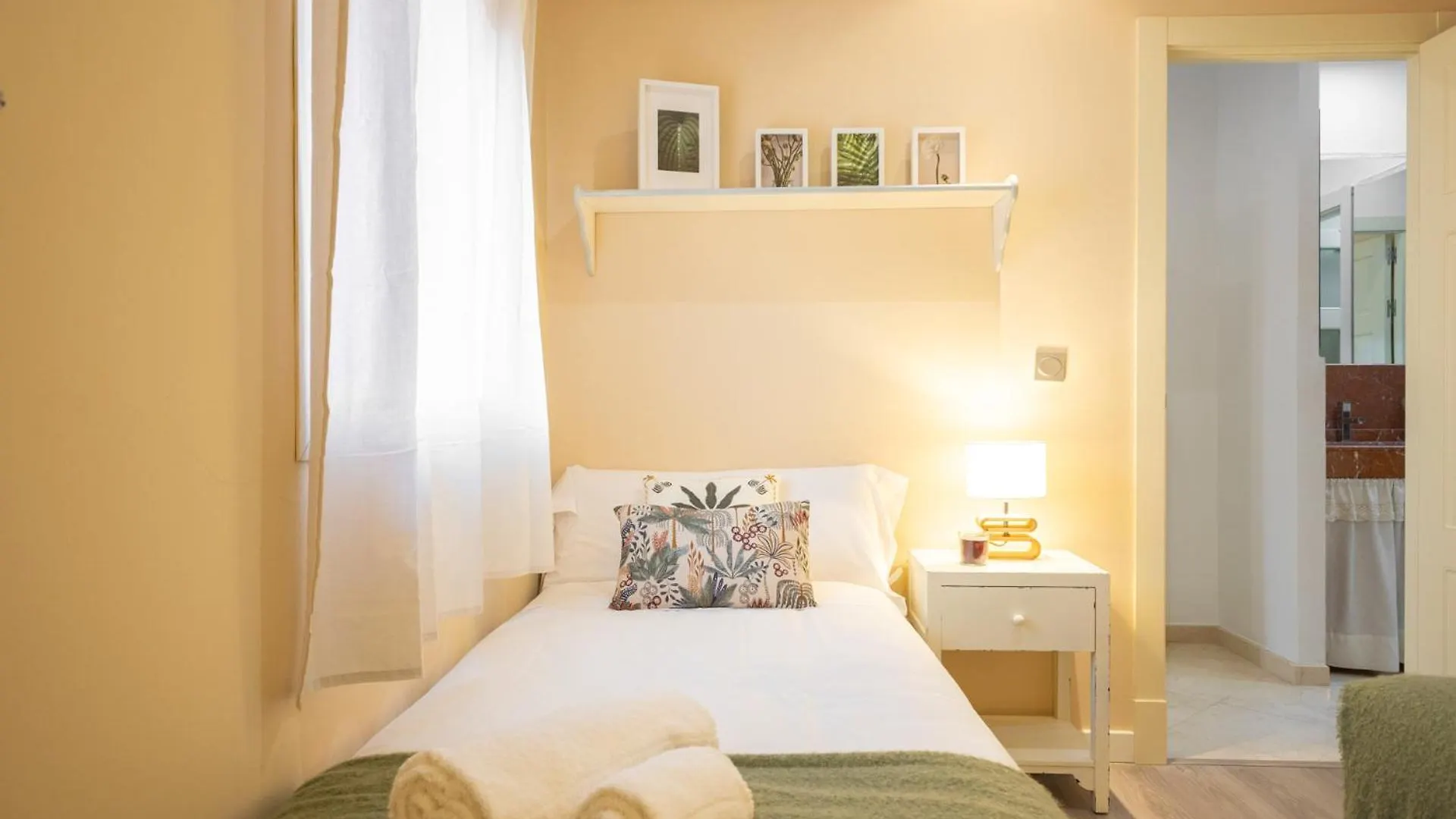 Quevedo Deluxe Duplex By Valcambre Apartment Seville 0*,  Spain